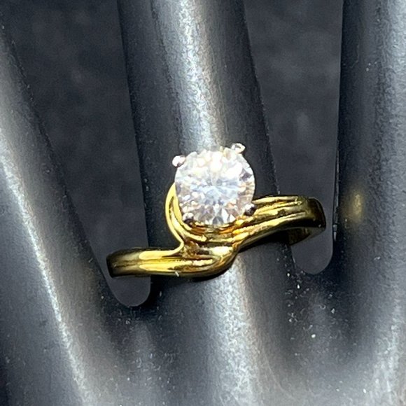 Uncas Jewelry - Vintage Uncas 14k HGE Gold And Rhinestone Statement Ring Sz 7 (R287)